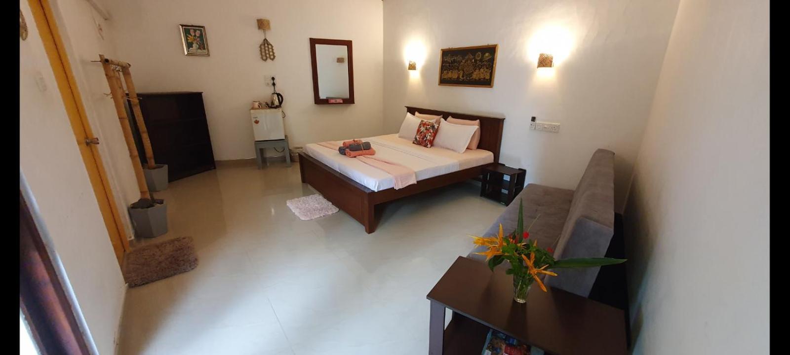 Blue Whale Lagoon Resort Ahangama Buitenkant foto