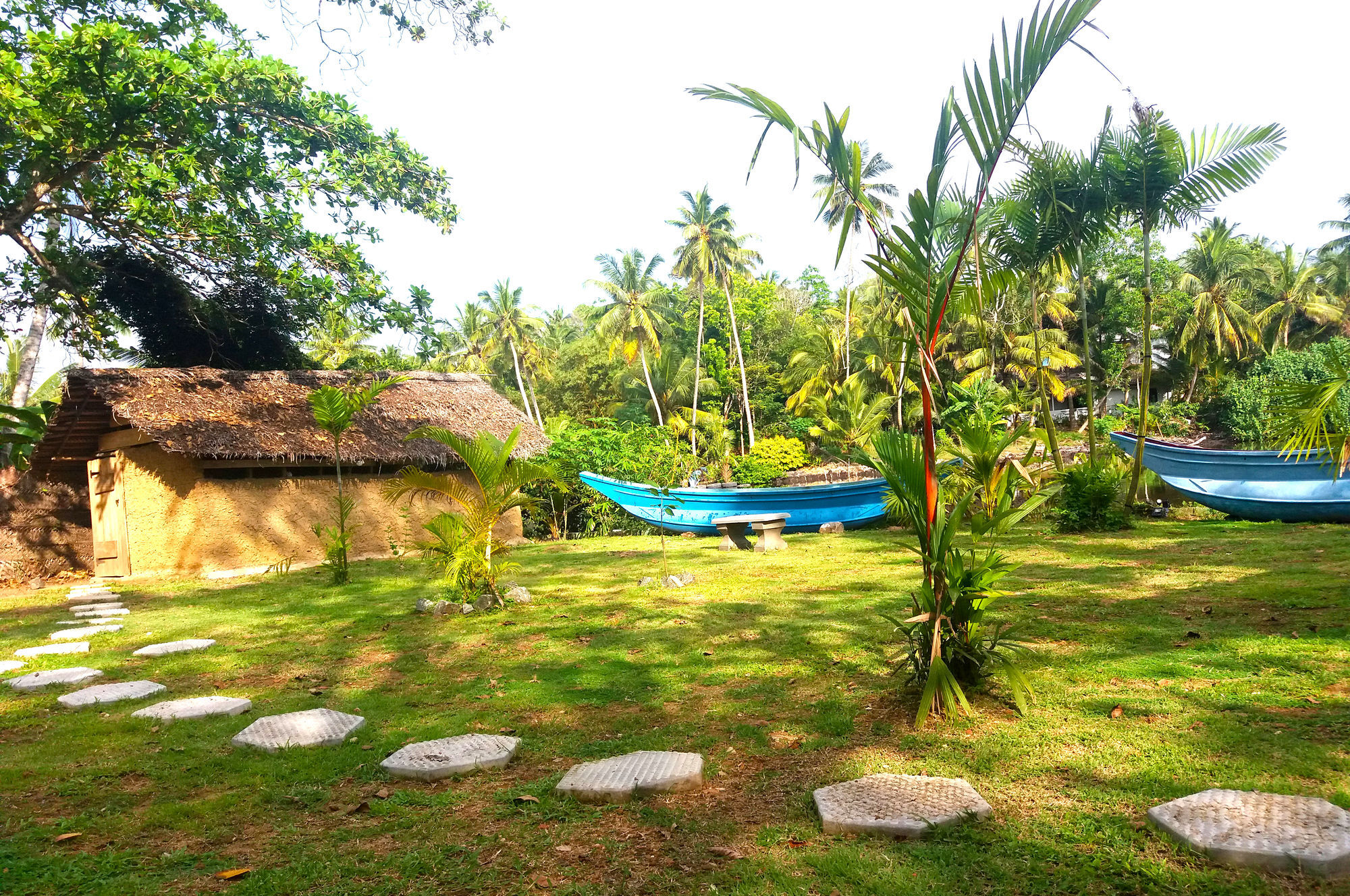 Blue Whale Lagoon Resort Ahangama Buitenkant foto